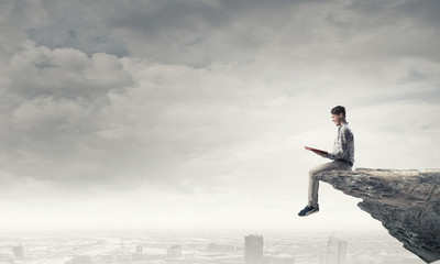 自考专科的条件与要求/自考大专难度大吗